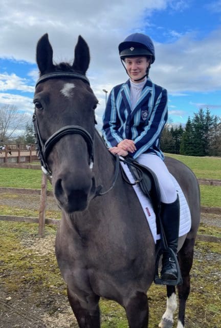 Windermere School Equestrian Team